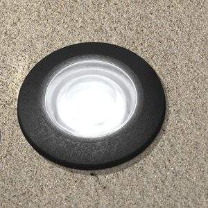 Luminaria de piso Aldo redonda negra 3000K IP67