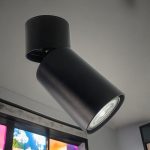 Spot dirigible Astor negro para foco GU10