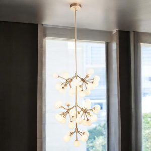 Lámpara doble altura 45xG9 Firenze dorada vidrios blancos