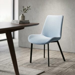 Silla de comedor sin brazos Tammy con tapiz celeste