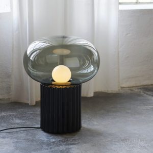 lámpara de mesa moderna en Ecuador