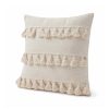 Cojin 45x45 diseño de borlas beige claro