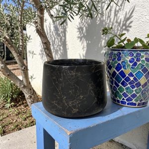 Macetero Noa de fibra mineral efecto mármol negro H:28cm